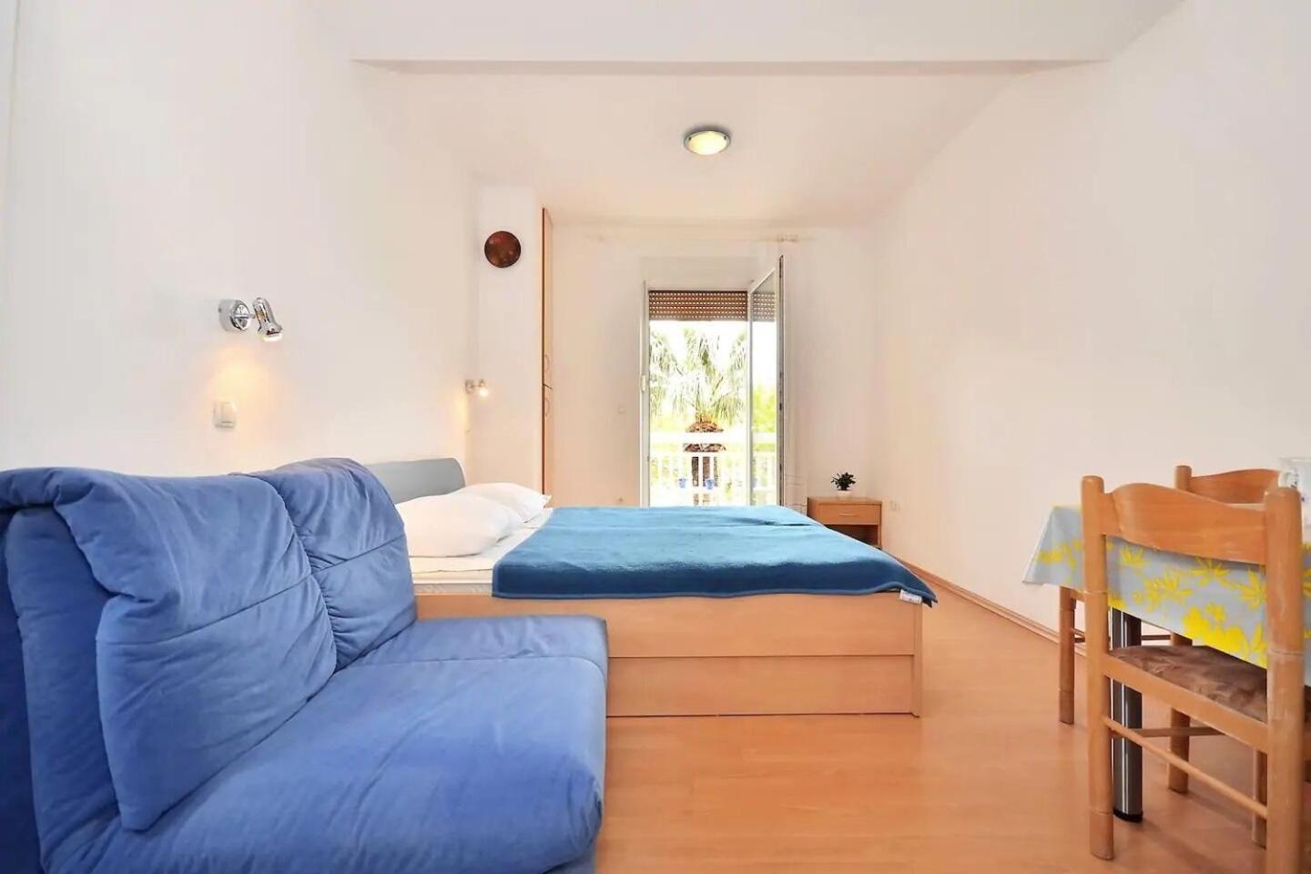 Apartment Toma Omiš Esterno foto