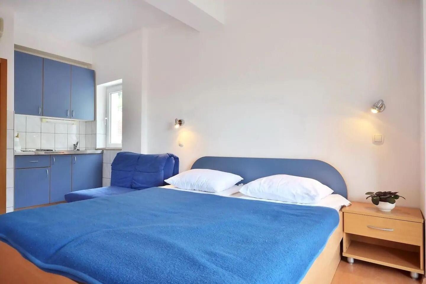 Apartment Toma Omiš Esterno foto