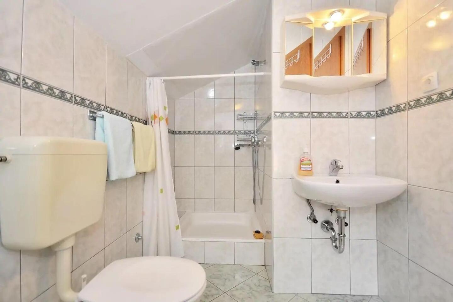 Apartment Toma Omiš Esterno foto