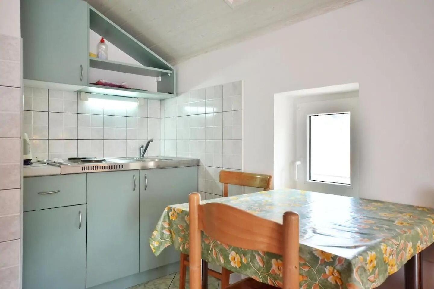 Apartment Toma Omiš Esterno foto