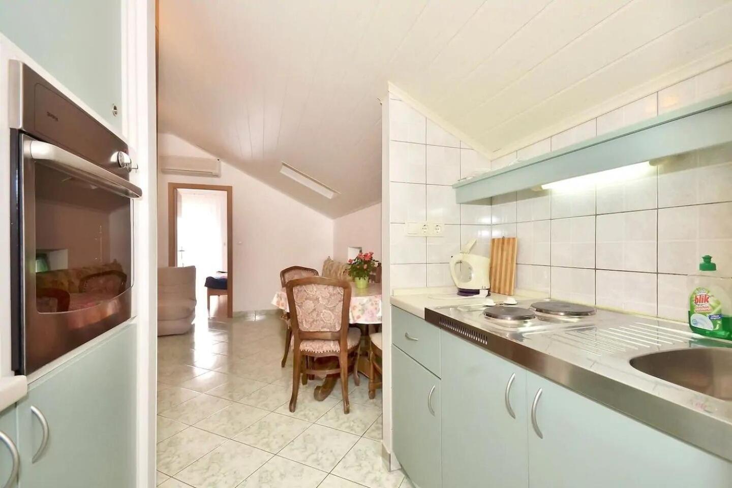 Apartment Toma Omiš Esterno foto