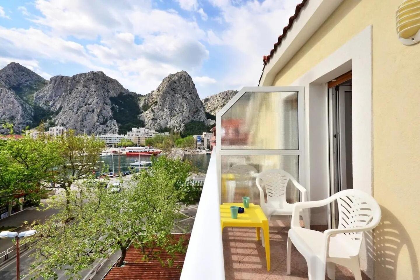 Apartment Toma Omiš Esterno foto