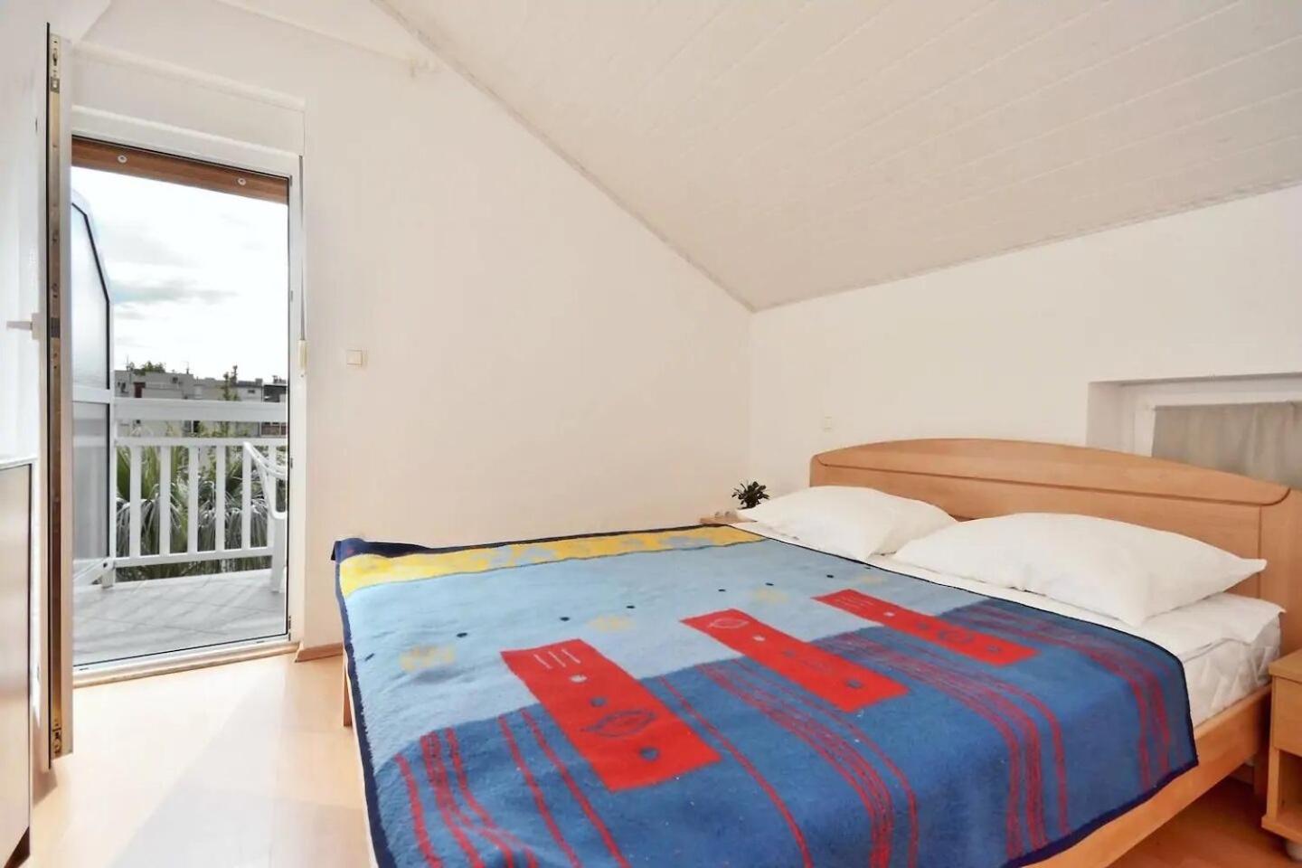 Apartment Toma Omiš Esterno foto