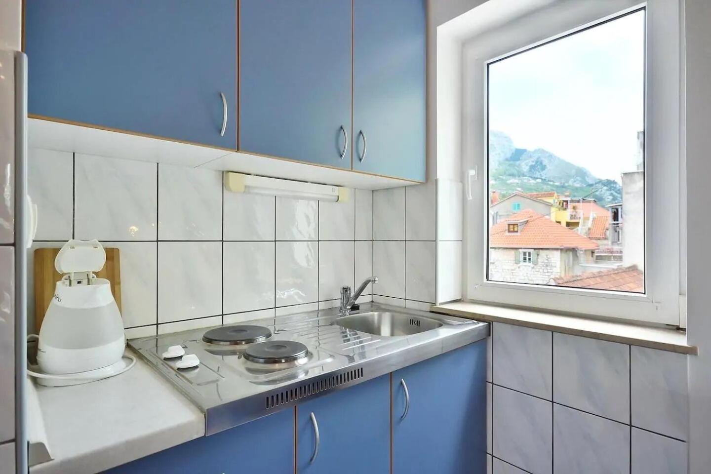 Apartment Toma Omiš Esterno foto